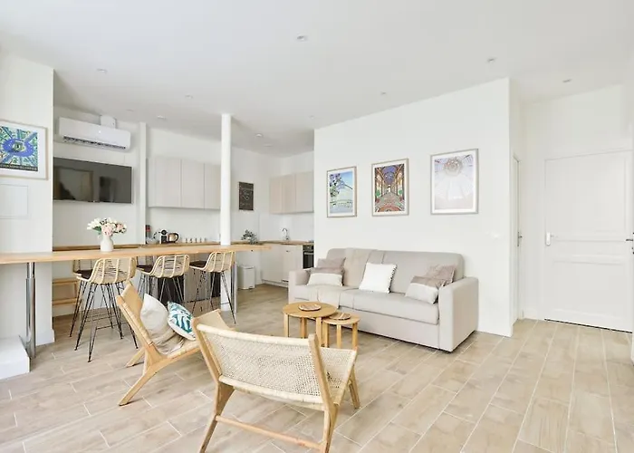 Opera - Beautiful Flat For 6 Pax